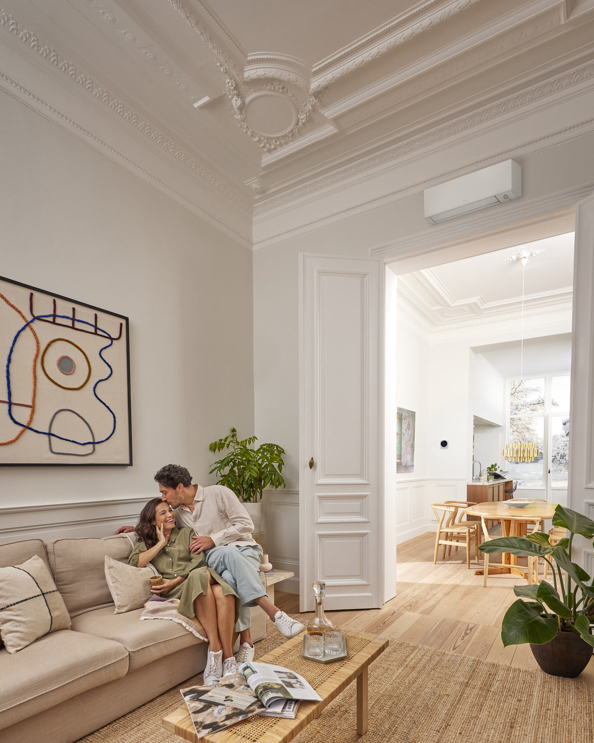 DAIKIN Perfera W Nepura FTXTM40A — nástenná klimatizácia v interiéri