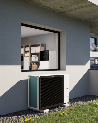 DAIKIN Altherma 3 R XL vonkajšia jednotka 14 kW ERLA14DW1 — vonkajšia jednotka pri dome, v okne vnútorná jednotka